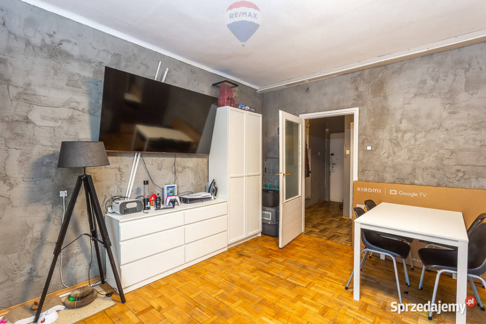 34 m z balkonem PŁ do remontu i aranżacji cegła Łódź