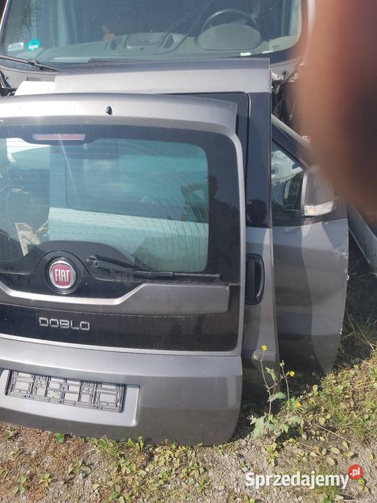 Klapa bagażnika fiat Doblo lift 2017 kompletna Leśce sprzedam