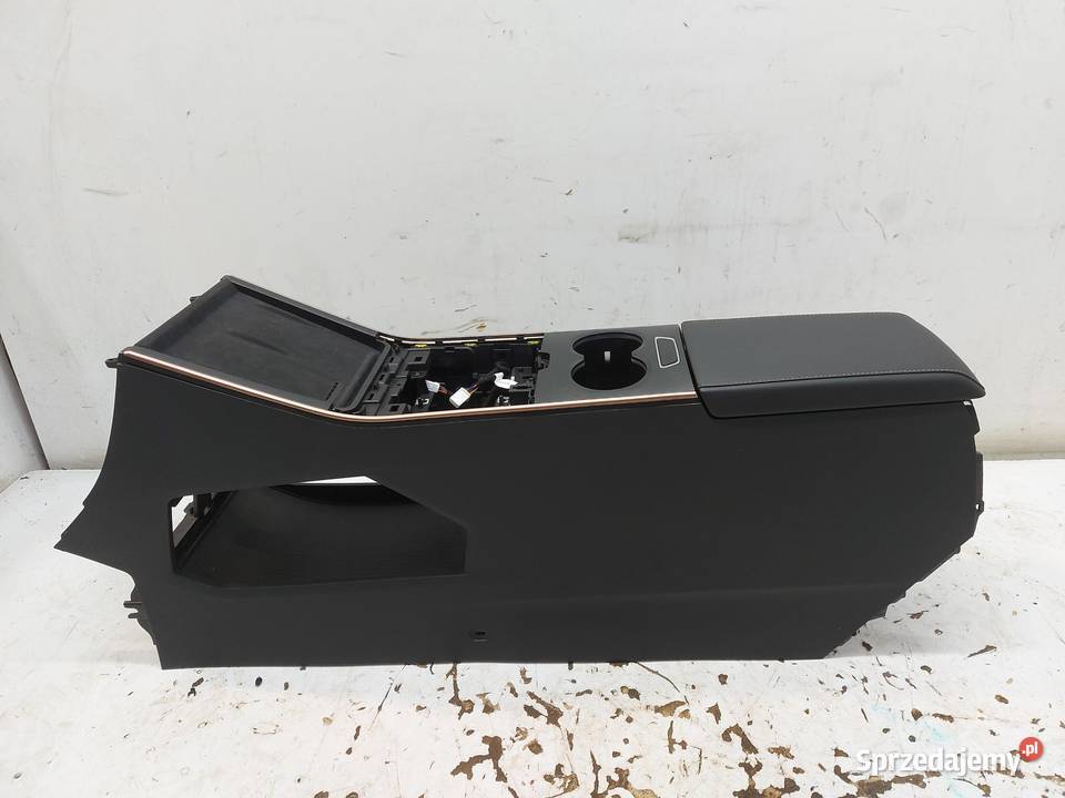 Chery Omoda 5 2024 podłokietnik tunel środkowy sprzedam