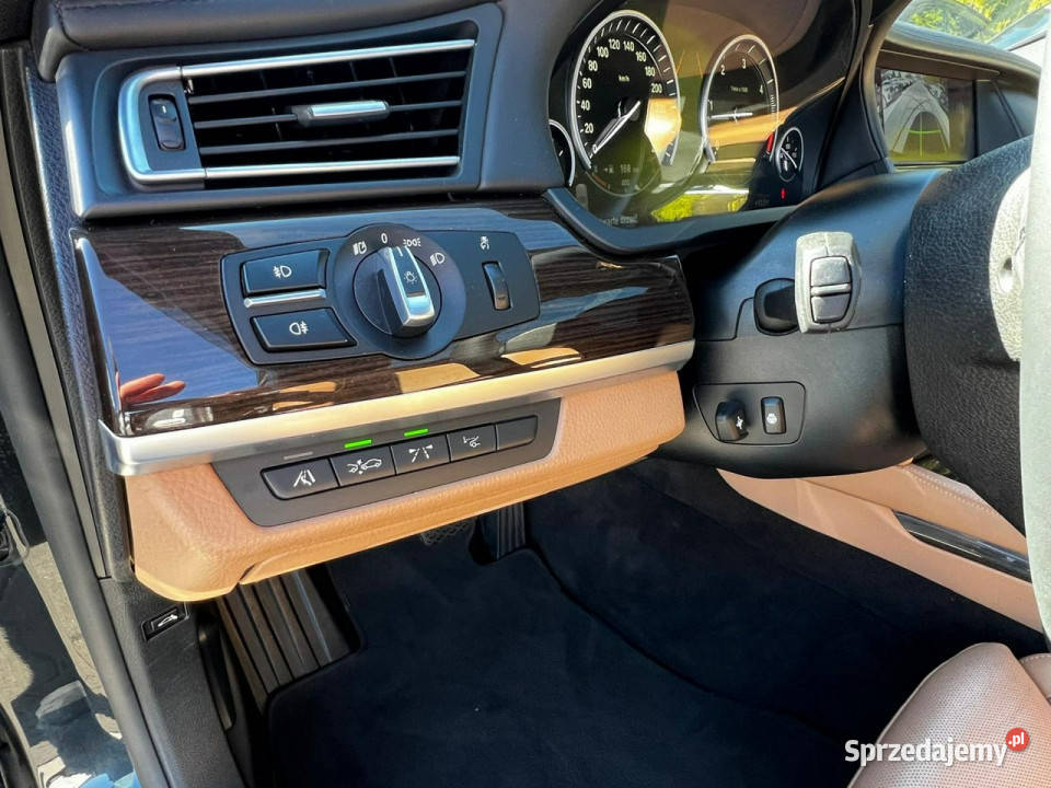 BMW 730 30d Szklany dach Bogata Zadbana F01 2008 kamera cofania