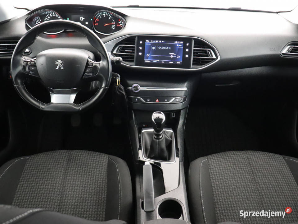 Peugeot 308 15 BlueHDi diesel Bielany Wrocławskie