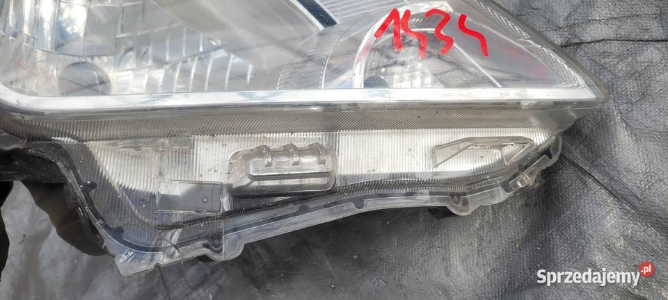 SUZUKI BALENO 2 II PRAWY REFLEKTOR LAMPA PRAWA