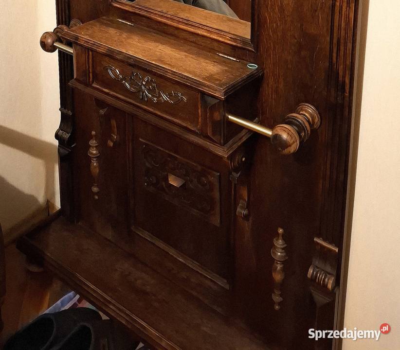 Stara Drewniana Garderoba Gliwice