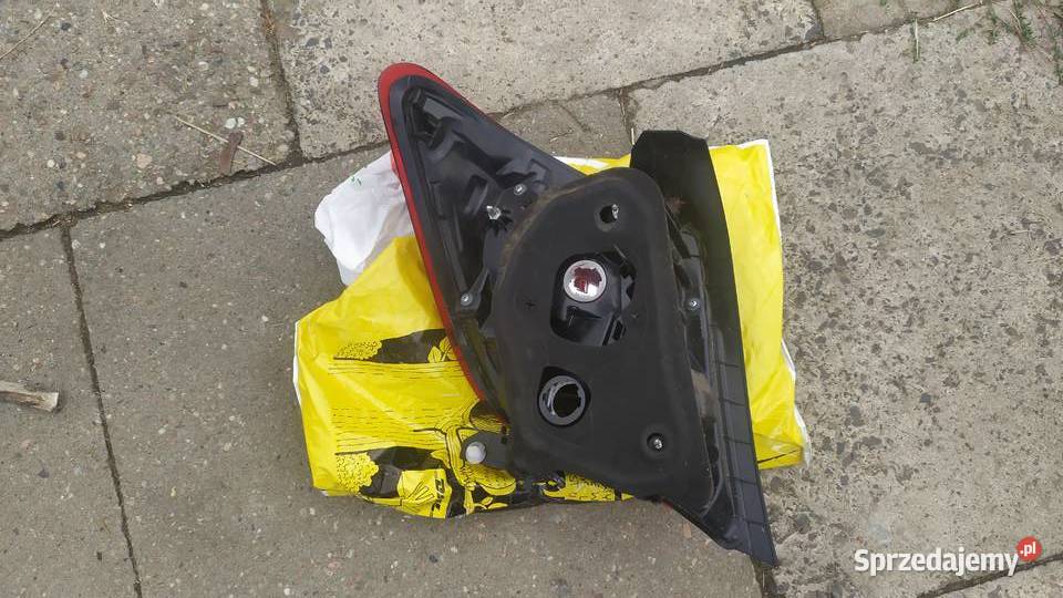 Toyota Yaris 2014 2015 2016 2017 lampa tył prawa Układ elektryczny Byków sprzedam