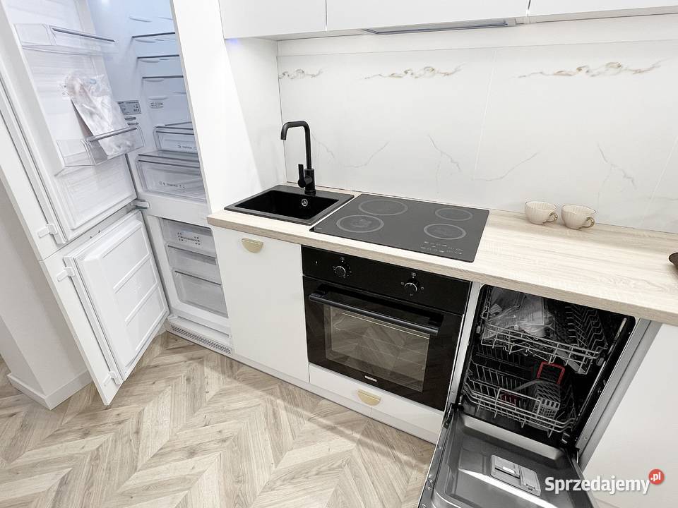 SASKA KĘPA LUX 3 POKOJE BEZPOŚREDNIO alarm Sprzedaż