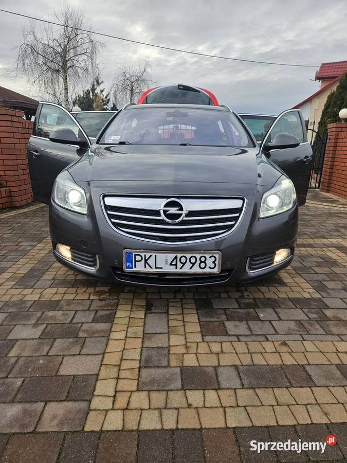 OPEL INSIGNIA SPRTS TOURER 2011R ZADBANA LED BI Rok produkcji 2011 wielkopolskie Zalesie