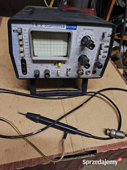 Kompaktowy radziecki oscyloskop C1 112A Lutoryż