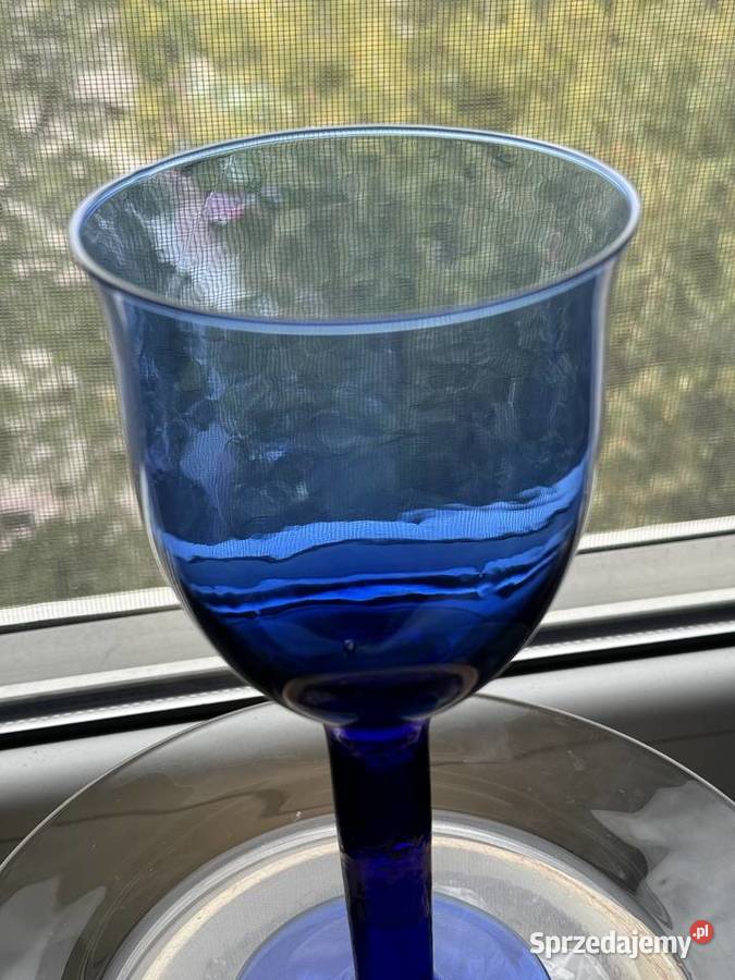 Kielich ze szkła kobaltowego Mielec sprzedam