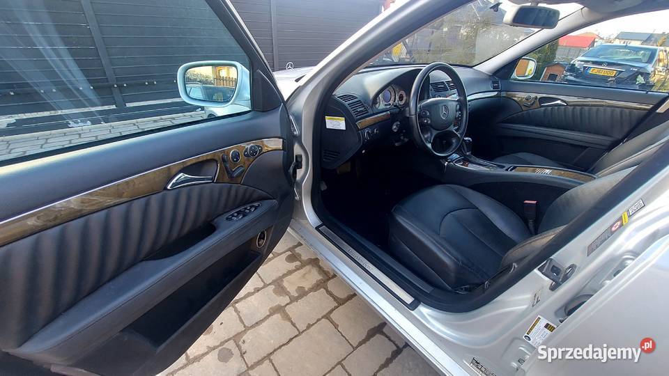 MercedesBenz Klasa E E 550 AVANTGARDE kurtyny powietrzne Krasne