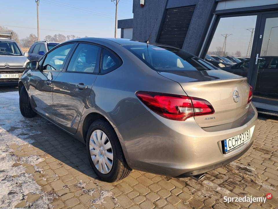 Opel astra J 2016r 14 t gaz Isofix parktronic Chełmno