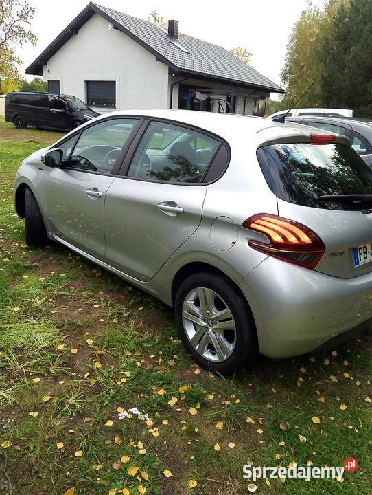 Peugeot 208 lift 18r manualna