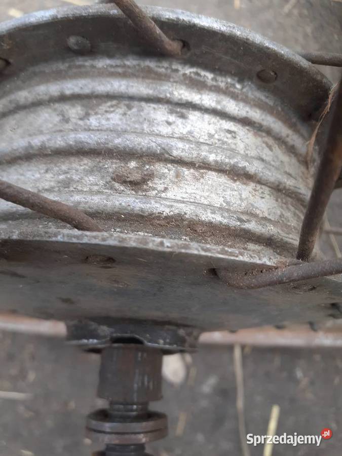 Kolo przednie I obramowka lampy do motoroweru Bierutów