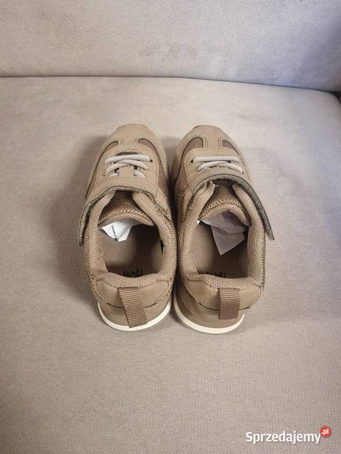 Buty dziecięce HM