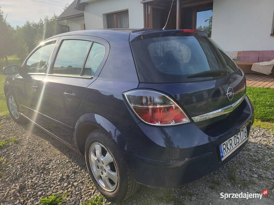 Sprzedam Opel Astra 2007 1600cm3 Wróblik Królewski