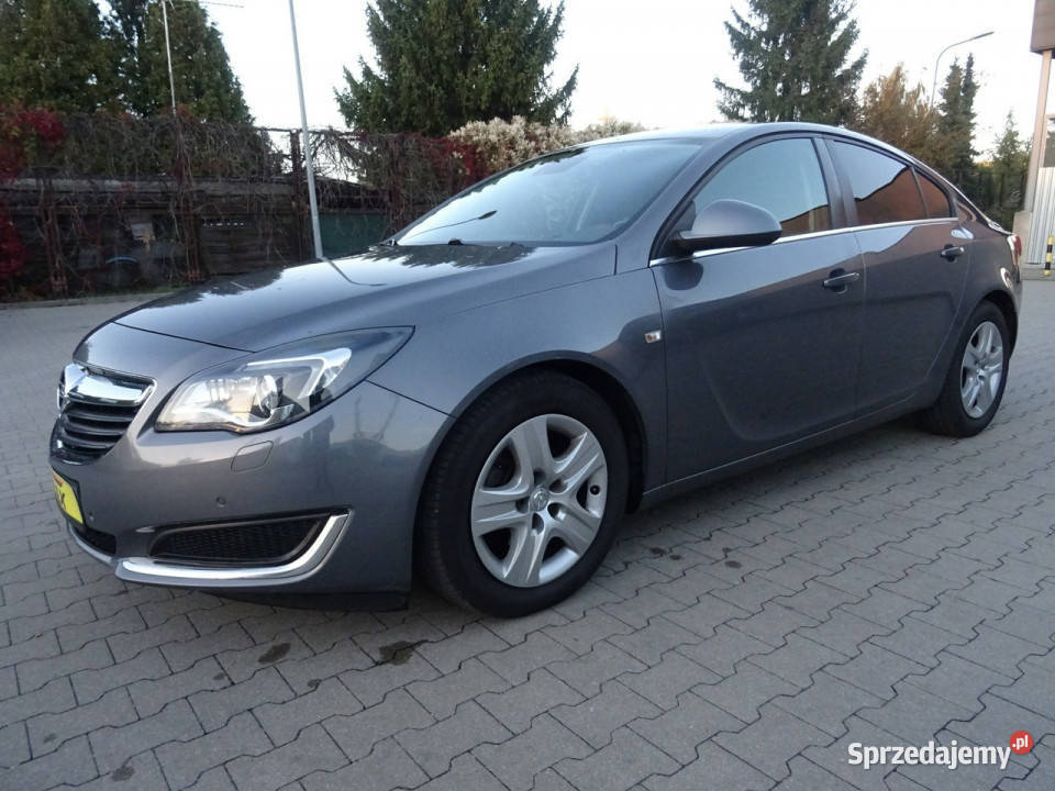 Opel Insignia Samochód z polskiego salonu silnik centralny zamek Łódź sprzedam