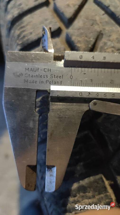 Skoda Felicia części hak rozpórka koła owiewki