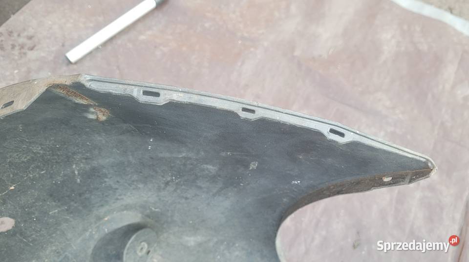 TOYOTA AURIS I LIFT 0912 ZDERZAK TYL TYLNY osobowe