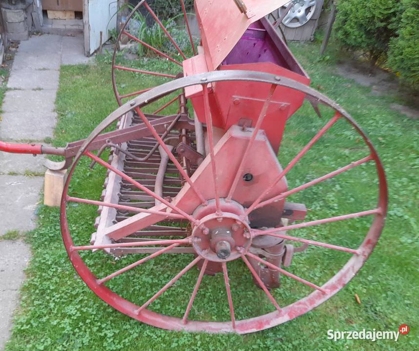Siewnik zbozowy 13to lejowy nieuszkodzony Siewniki i sadzarki Rogóżno sprzedam
