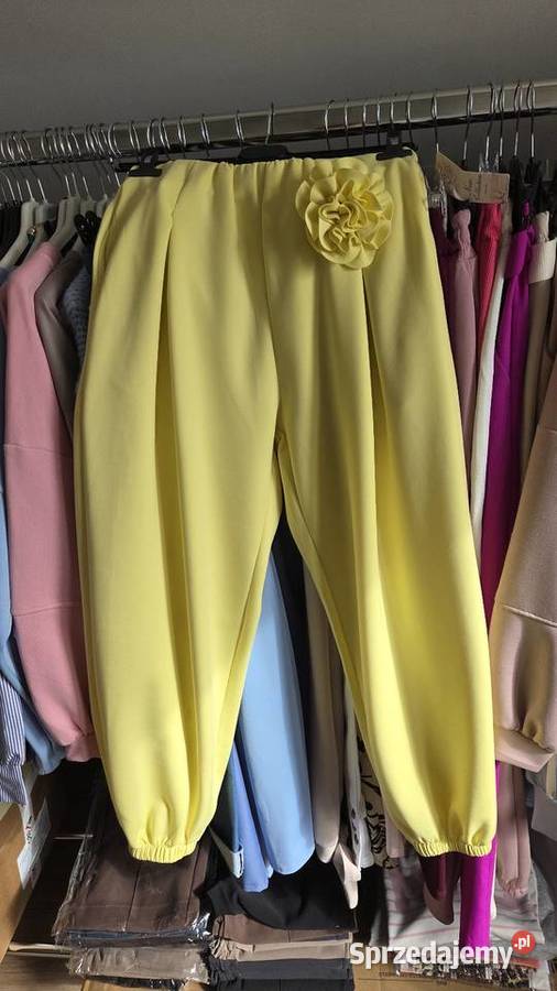 Wyprzedaż szafy sprzedam