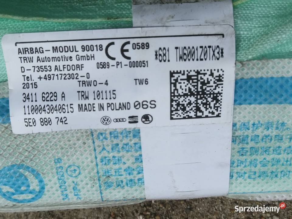 Skoda Octavia 3 III kurtyna prawa lewa 5E0 Rok produkcji 2015