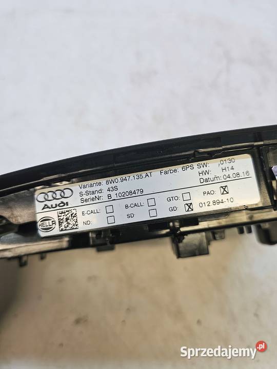 LAMPKA PODSUFITKI AUDI A4 B9 8W0947135AT LED 6 sprzedam