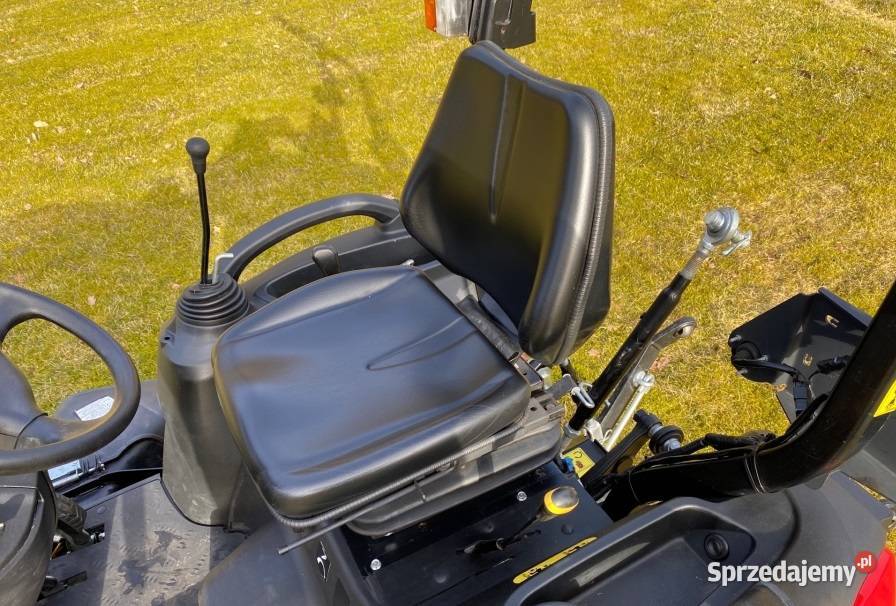 Ciągnik Yanmar SA221