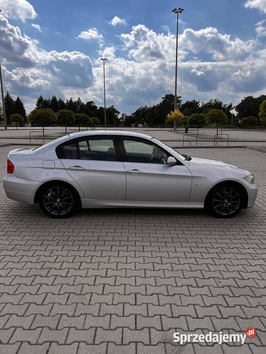 Zadbane BMW E90 318i 2008 r podlaskie
