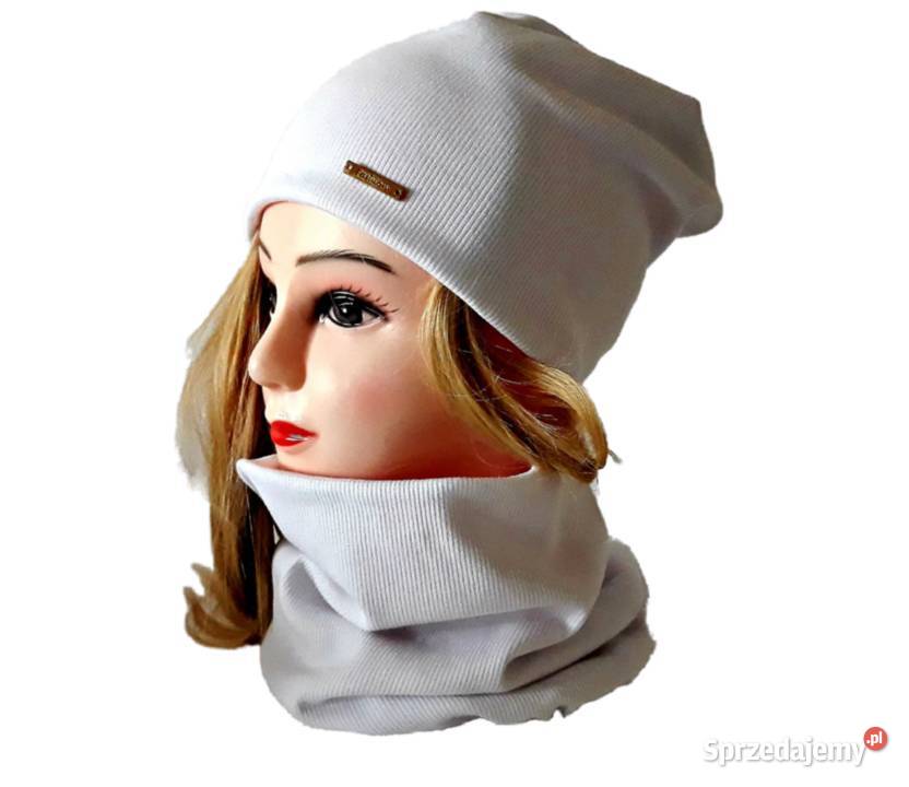 Różne kolory kompletów czapka i komin na jesień warmińsko-mazurskie