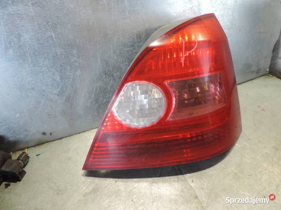 HONDA CIVIC VII HB 5D LAMPA PRAWY TYŁ TYLNA Nowy Sącz