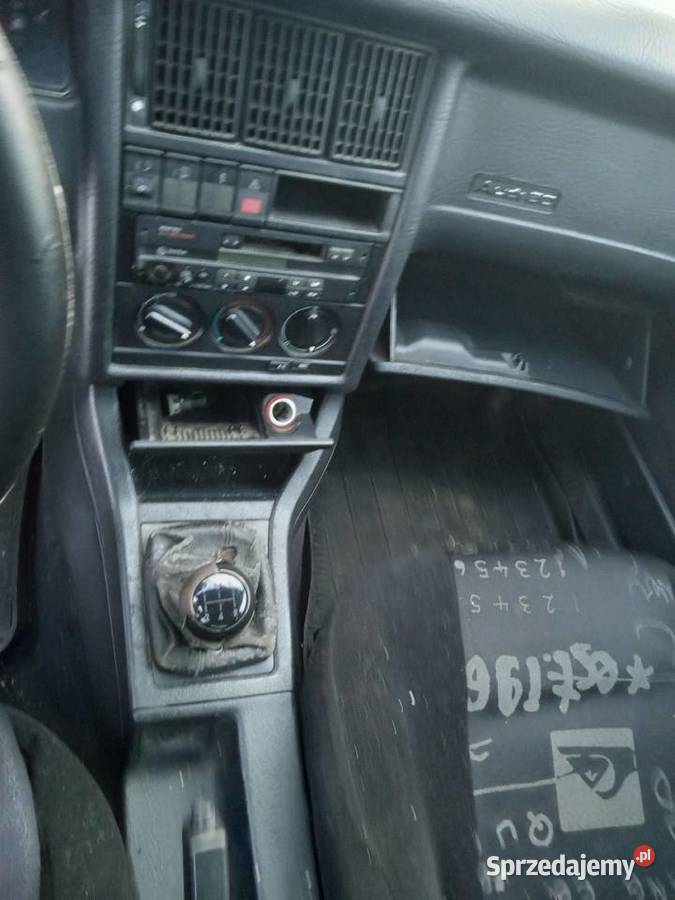 audi 80 odpala jeździ całość części silnik sprzedam