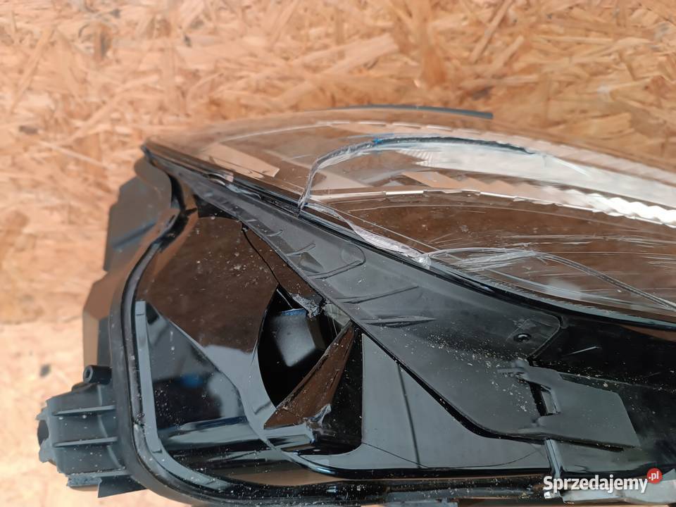 EU LAMPA PRAWY PRZÓD 89A941036 AUDI Q4 89A ETRON Nowy Tomyśl sprzedam