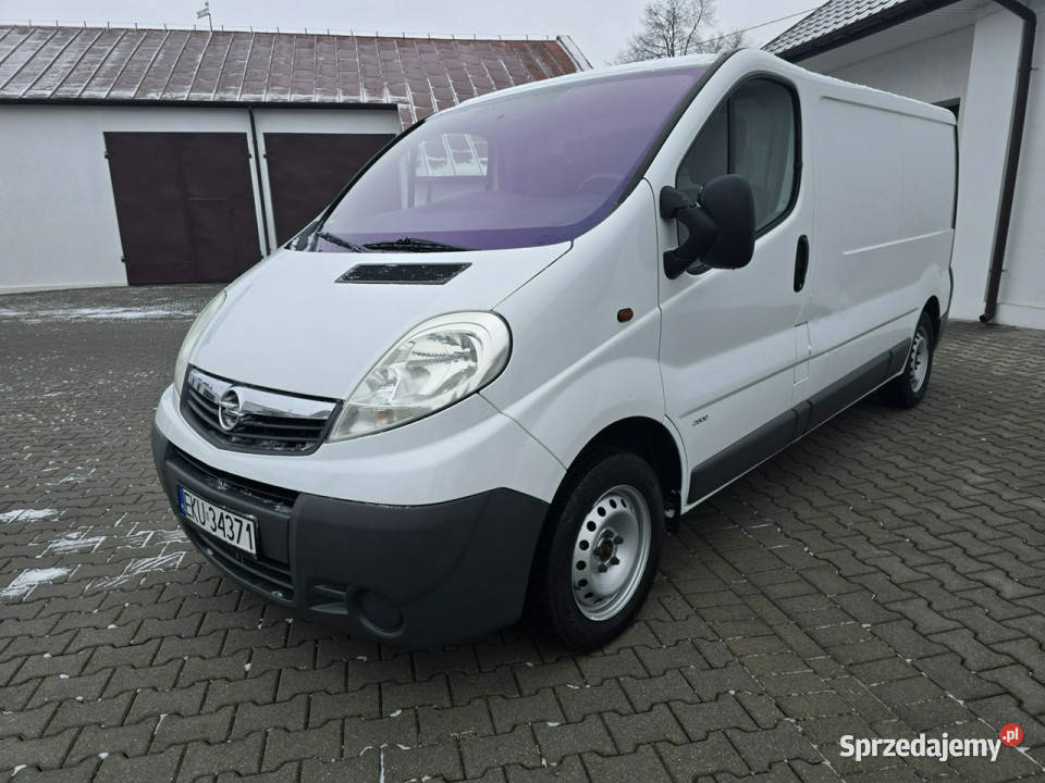 Opel Vivaro 20cdti 3 centralny zamek Motoryzacja