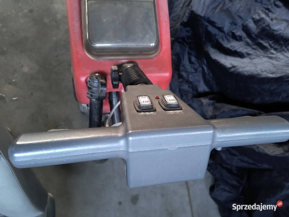 Szorowarka do podłogi cleanfix uszkodzona Toruń sprzedam