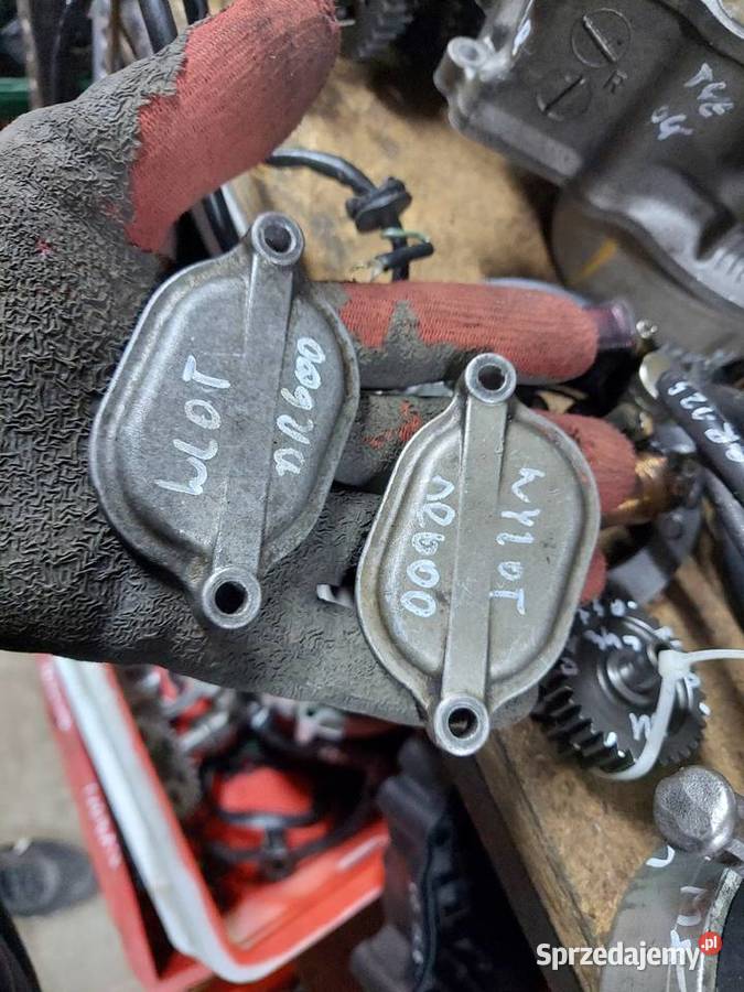 Suzuki DR 600 dr650 dekielki głowicy kontrolne Jelenia Góra
