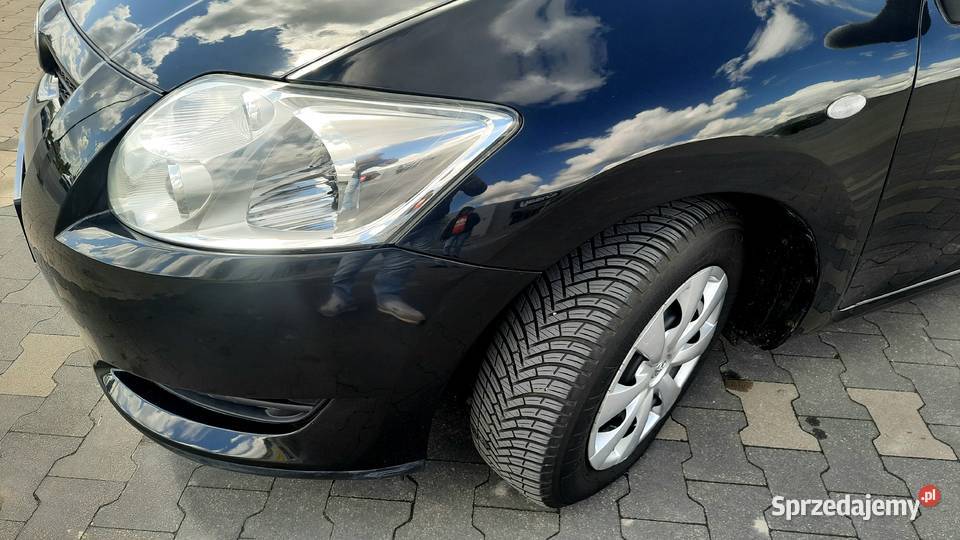 Sprzedam Toyotę Auris super stan Rok produkcji 2009