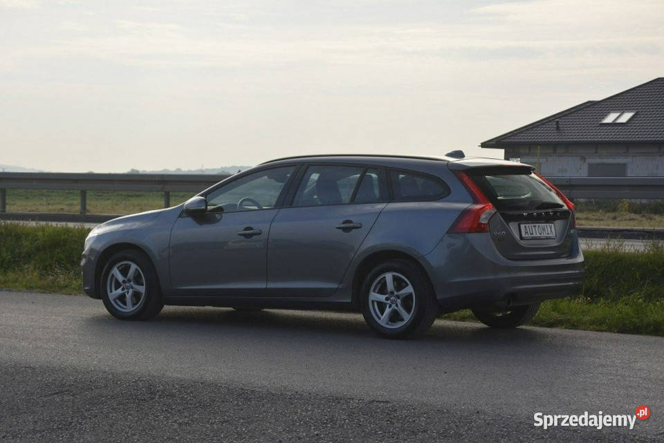 Volvo V60 20 D3 nawigacja kamera cofania relingi dachowe Sędziszów Małopolski