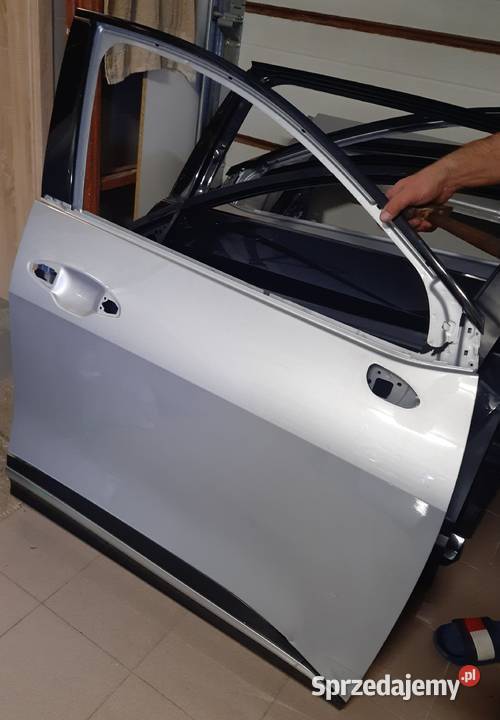 Drzwi prawe przednie prawy przod kia sportage v Rzeszów