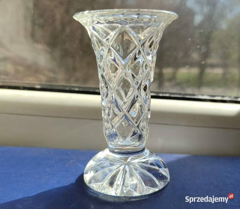 Kryształowy wazonik na konwalie Dekoracje i ozdoby