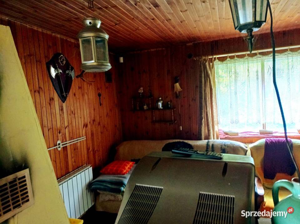 DWA DOMY POD LASEM CAŁOROCZNE OKAZJA Liczba pokoi 4 Chynów