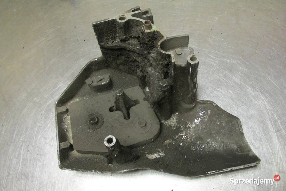 Dekiel osłona zębatki Honda VF 750 Magna Sandomierz