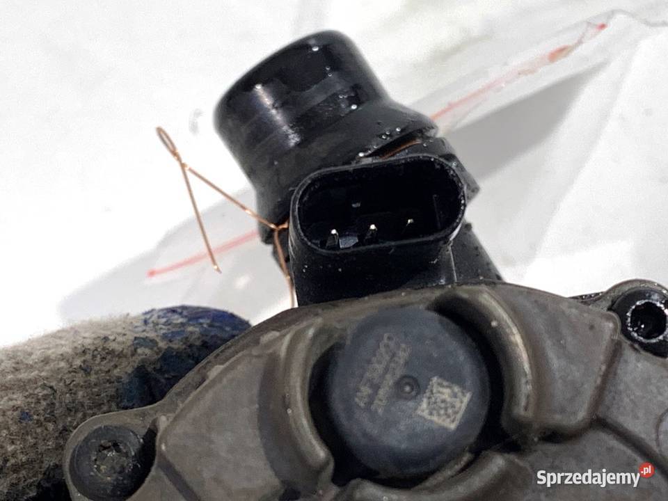 DODATKOWA POMPA WODY BMW G30 8638237 44 625