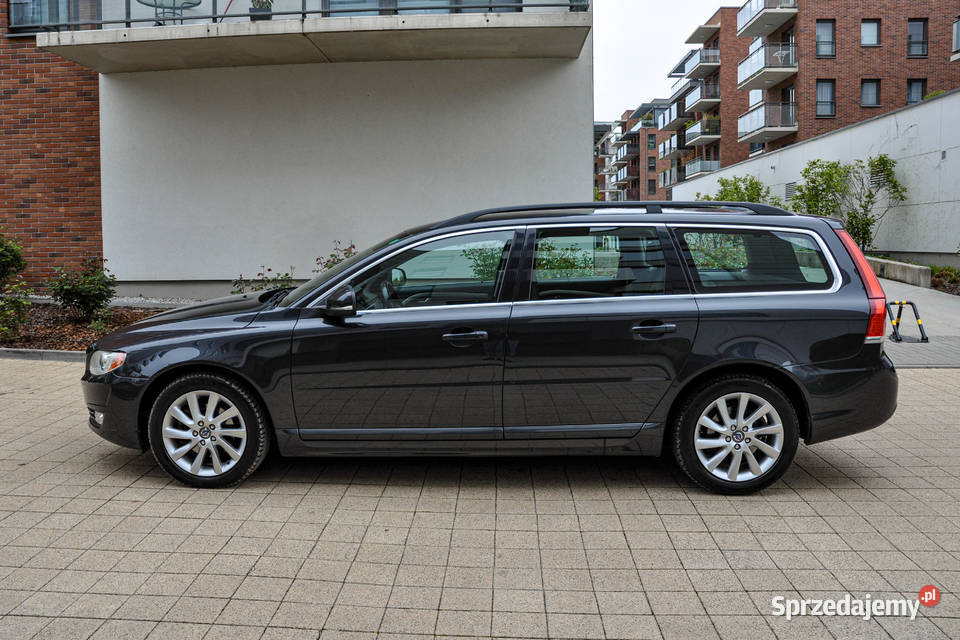 Volvo V70 20d 181 Automat Bezwypadkowy Lift 2014 Rok produkcji 2014 V70 Wrocław sprzedam