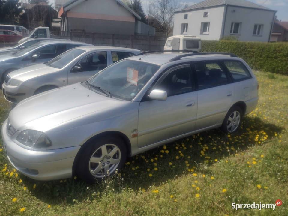 Toyota Avensis 20 Diesel 2002 radio Jasło sprzedam