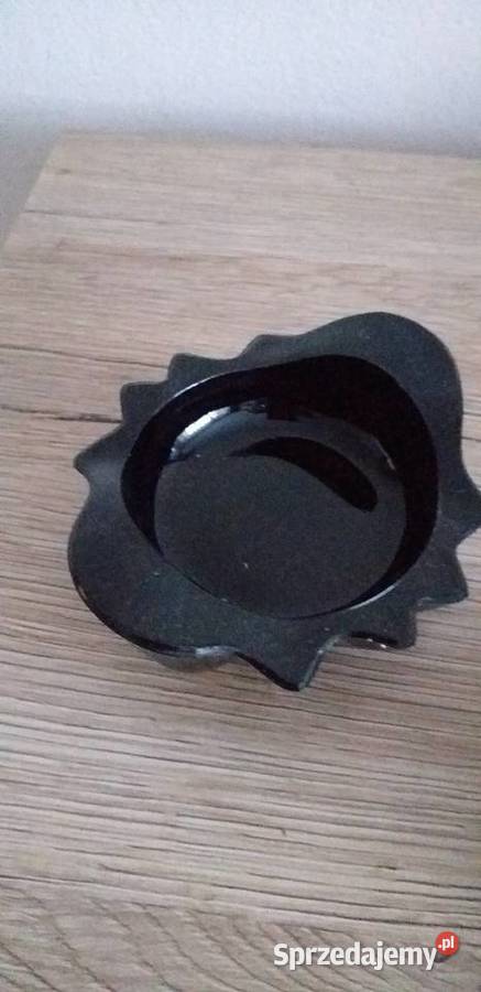 Hialitowe popielniczki prl sprzedam