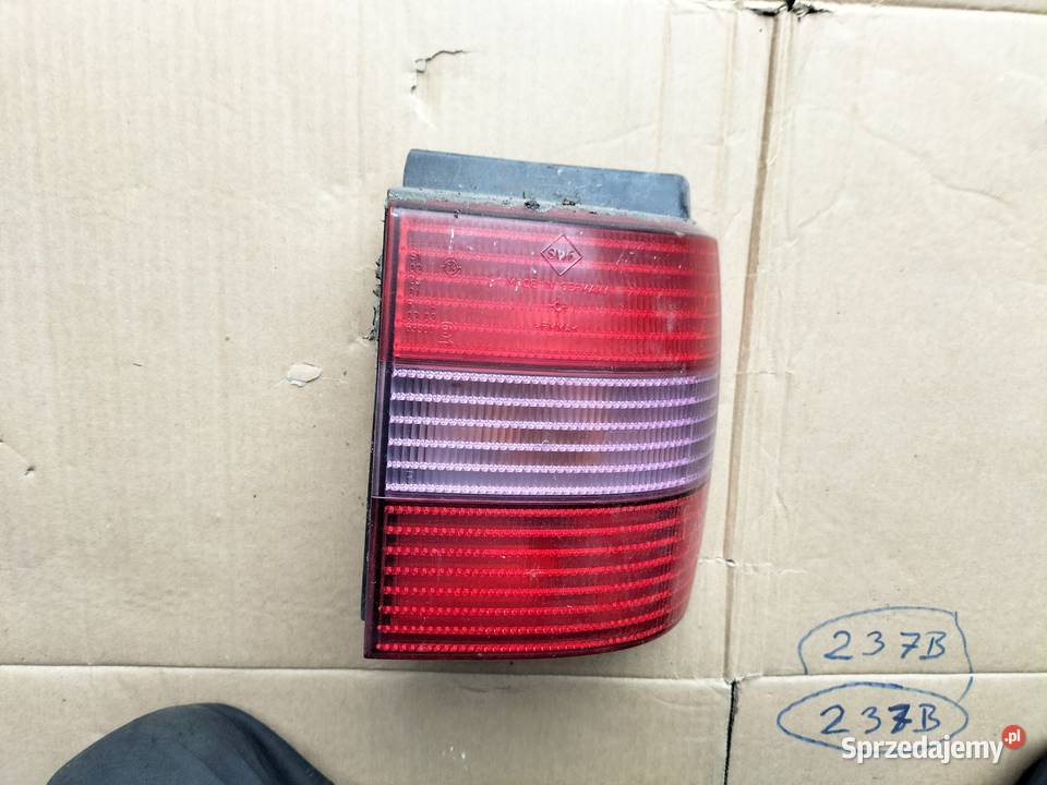 VW PASSAT B4 KOMBI LAMPA TYŁ TYLNA PRAWA Kamień-Kolonia