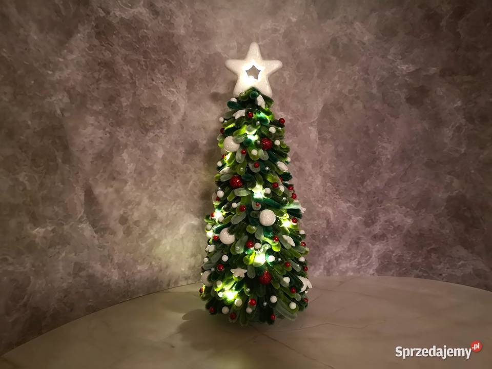 Choinka świąteczna białoczerwona rękodzieło LED Boże Narodzenie świętokrzyskie Kielce