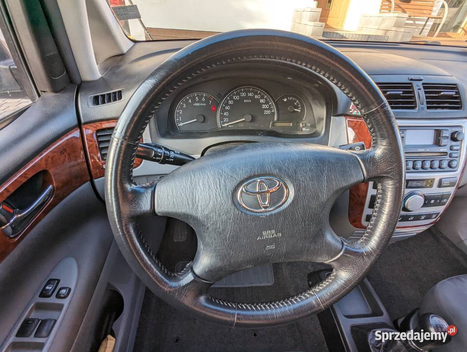 Toyota Avensis Verso 20 Benzyna 7 osobowa PT do Wejherowo