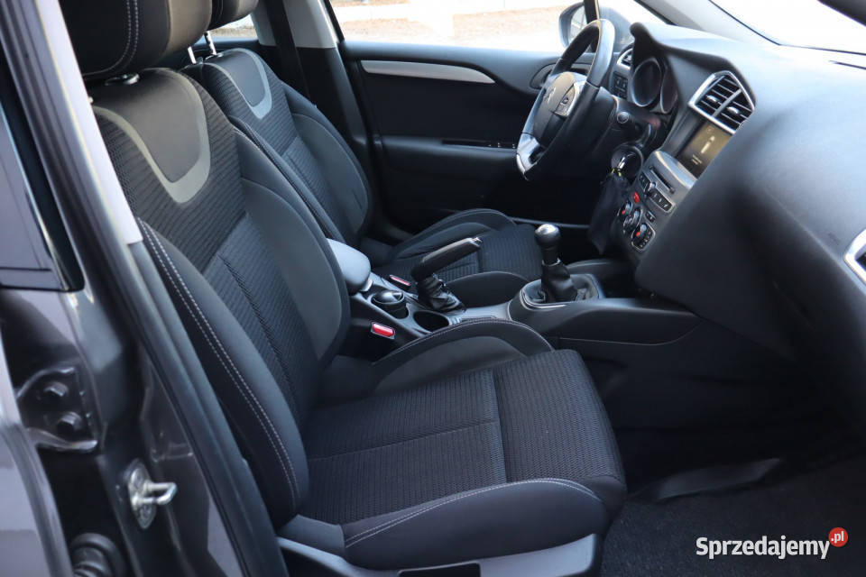 Citroen C4 12 PureTech sprzedam