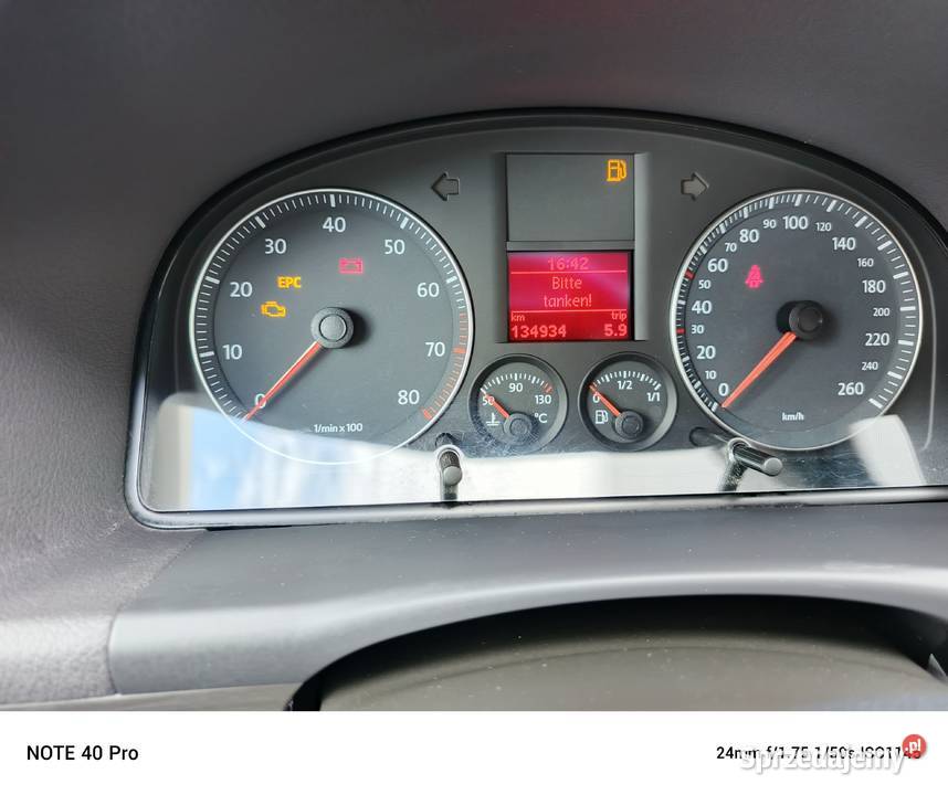 VW TOURAN 134000 ks serwisowa Rok produkcji 2010 Kwiatkowice sprzedam