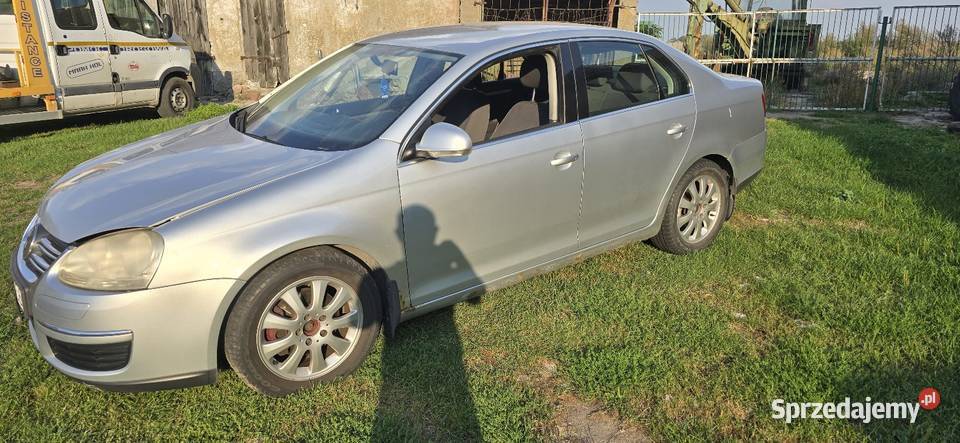 Volkswagen jetta 20 fsi srebrny